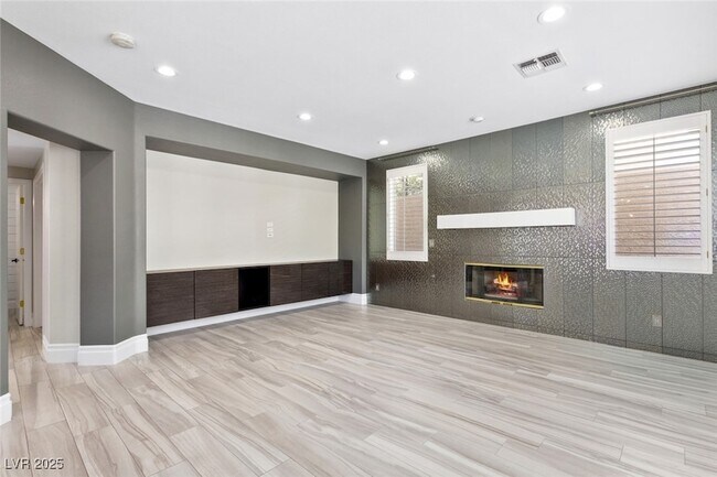 Building Photo - 9704 Cameo Rose Ln