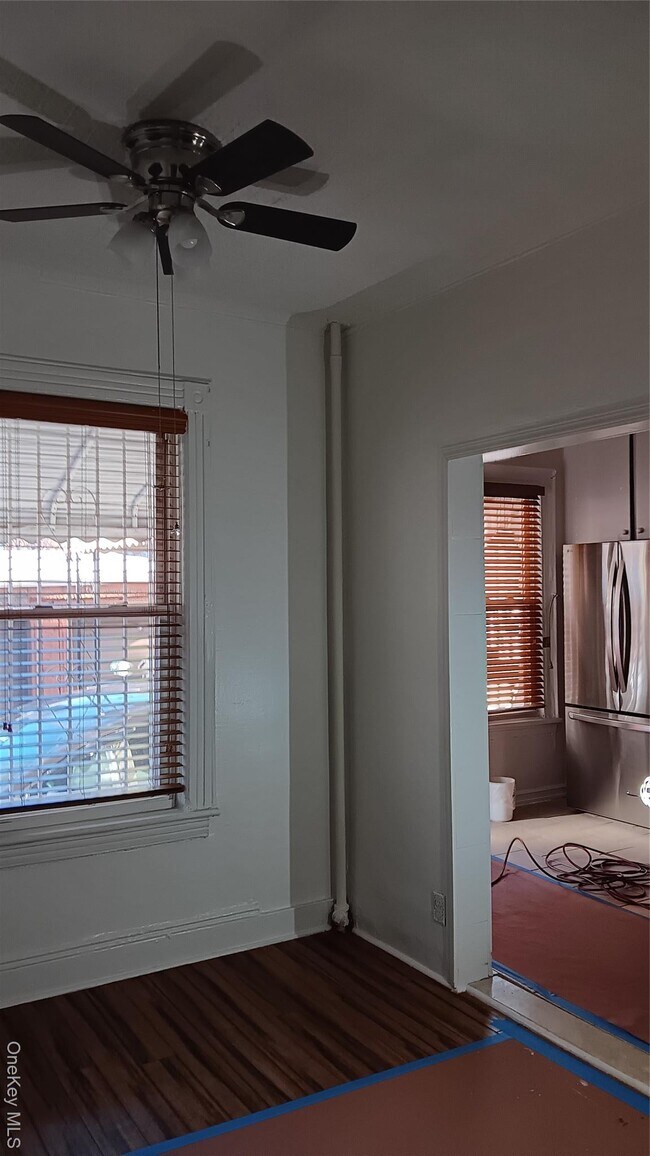 Building Photo - 1811 Wallace Ave