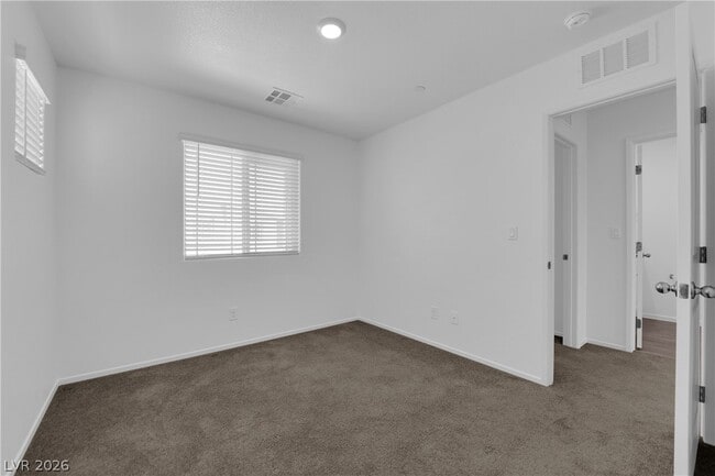 Building Photo - 1114 Scarlet Sparrow St