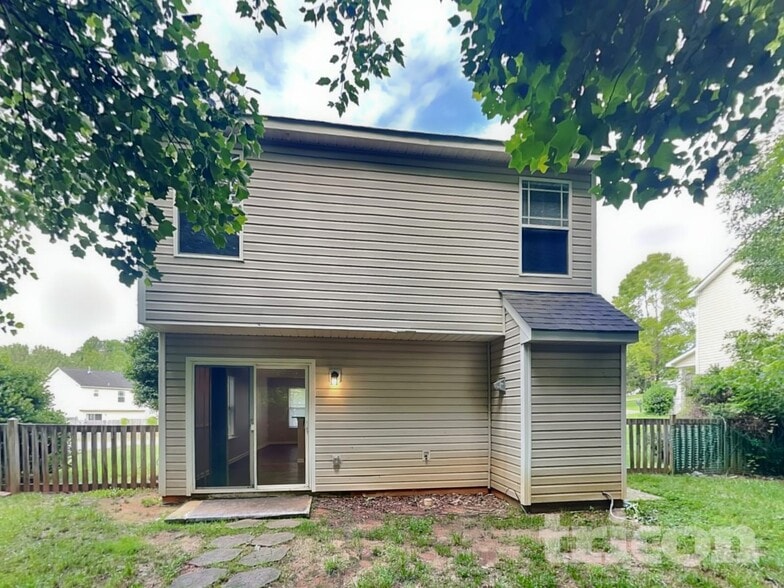 Building Photo - 186 English Hills Dr