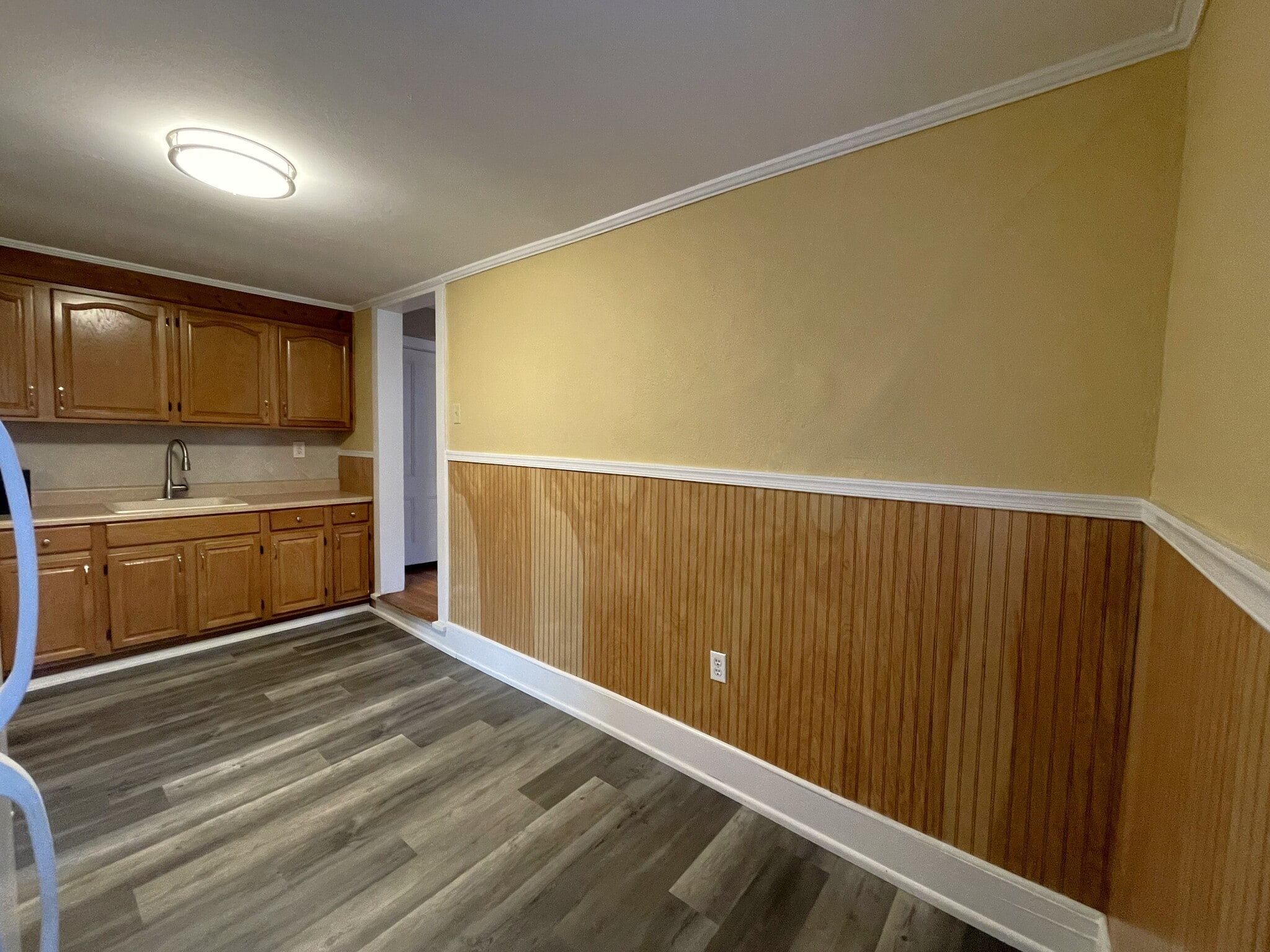 Kitchen - 636 W Gray St