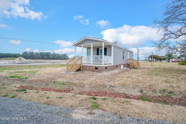 Building Photo - 2446 Peartree Rd