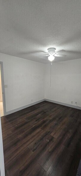 Building Photo - 5161 NW 11th Ln