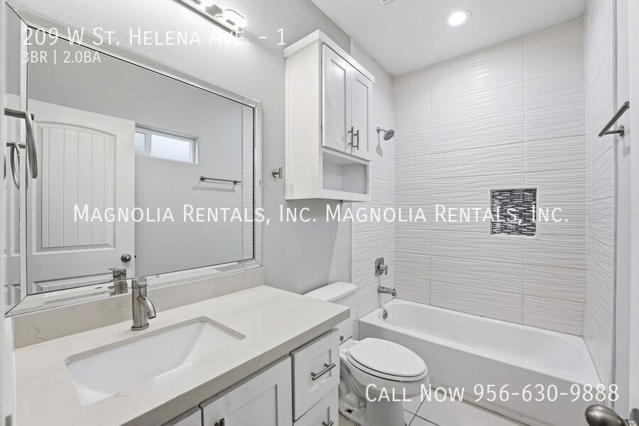 Building Photo - 209 W St Helena Ave