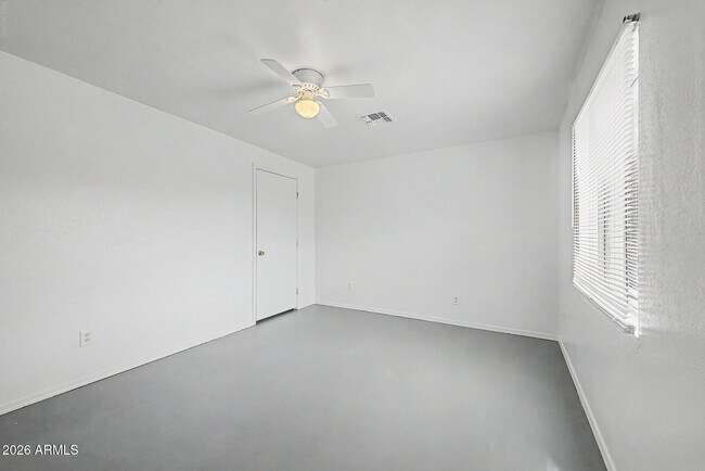 Building Photo - 4401 S Rita Ln