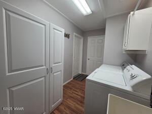 Building Photo - 5240 S 28th Pl