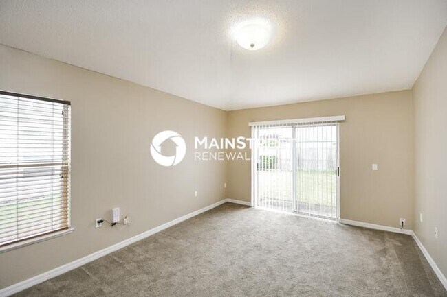 Building Photo - 3 Bedroom Pet-Friendly Home in Jacksonvill...