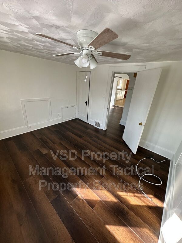 Building Photo - 1780 S Green Rd