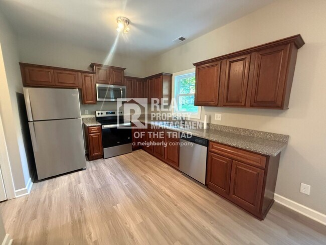 Building Photo - 2234 Nettlebrook Dr