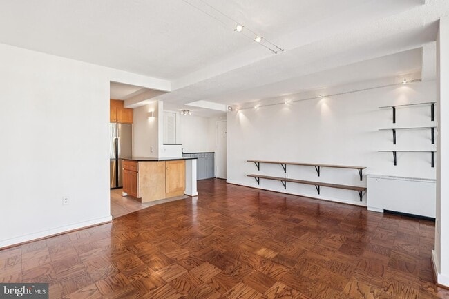 Building Photo - 1301 Delaware Ave SW