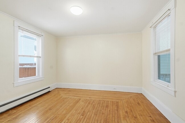 Building Photo - 223 School St