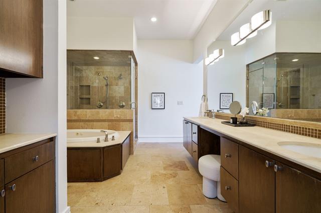 Building Photo - 5604 Matalee Ave