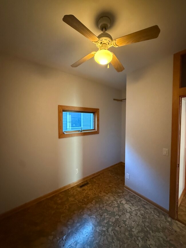 Building Photo - 1333 E Wilson St