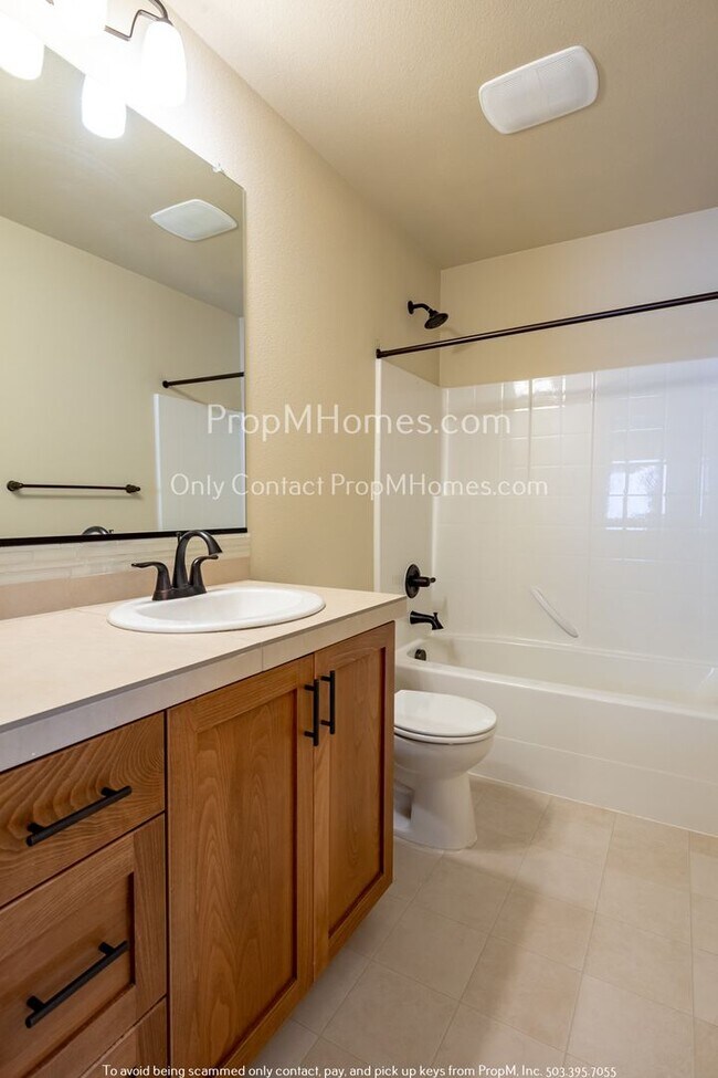 Building Photo - Four Bedrooms of Pure Bliss: Welcome to Yo...
