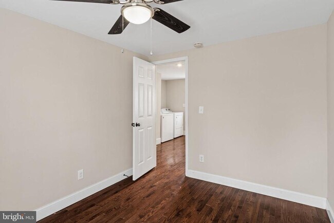 Building Photo - 2730 Old Cedar Grove Rd