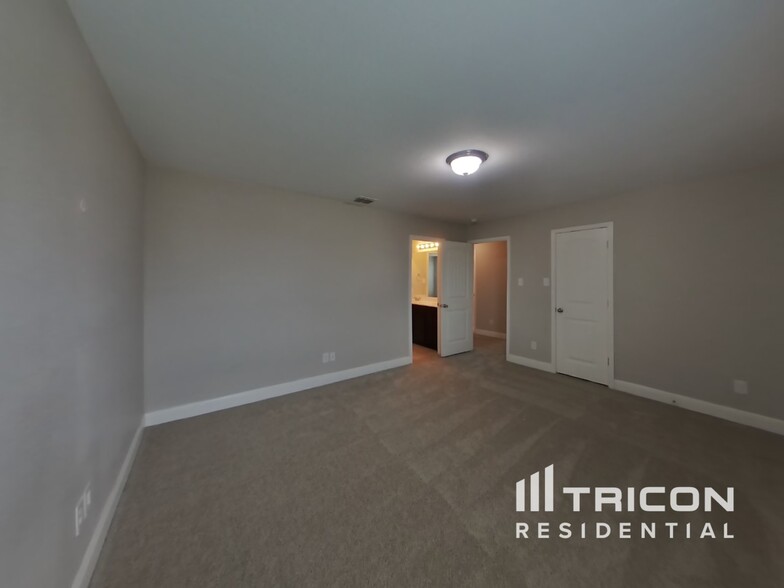 Building Photo - 13006 Carreta Wy