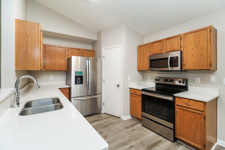 Building Photo - 5227 Moonlight Trail SW