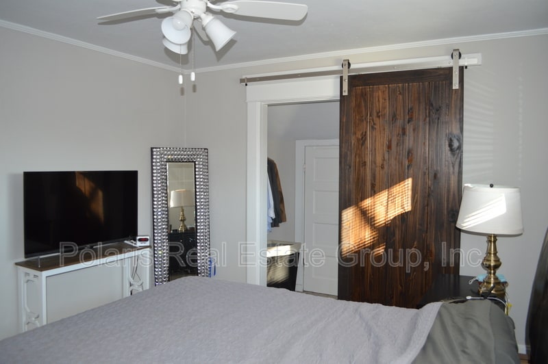 Building Photo - 931 E Raymond St