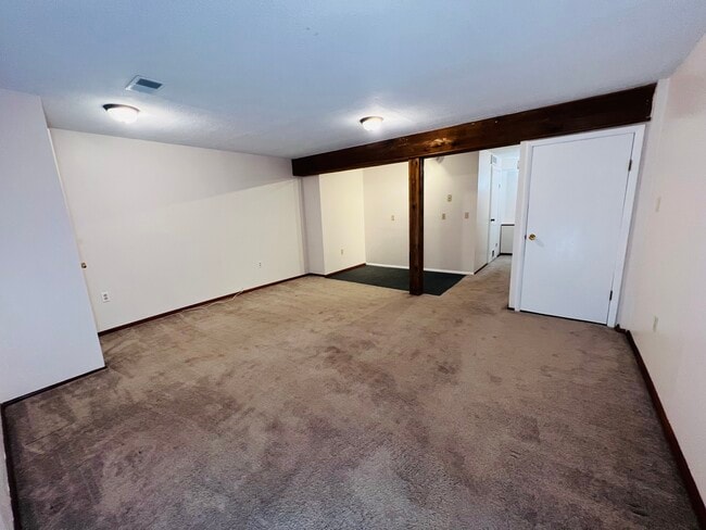 Building Photo - 9672 E Idlewood Dr