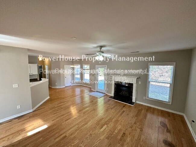 Building Photo - 2403 Walnut Tree Ln