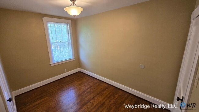 Building Photo - Beautiful 3 Bedroom Home Located in Colleg...