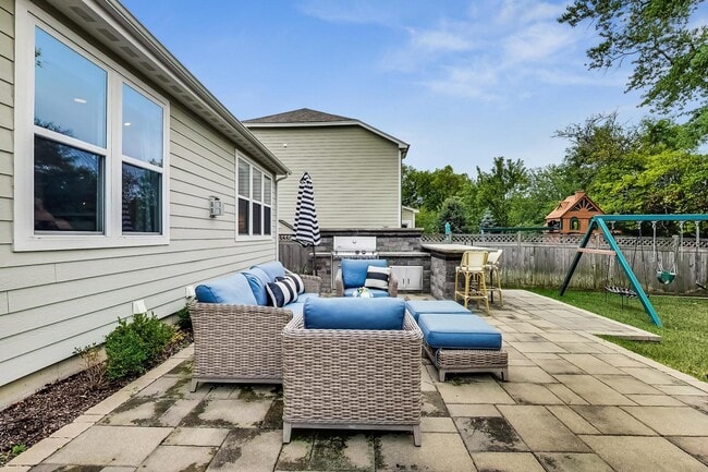 Building Photo - 1382 Kensington Ct