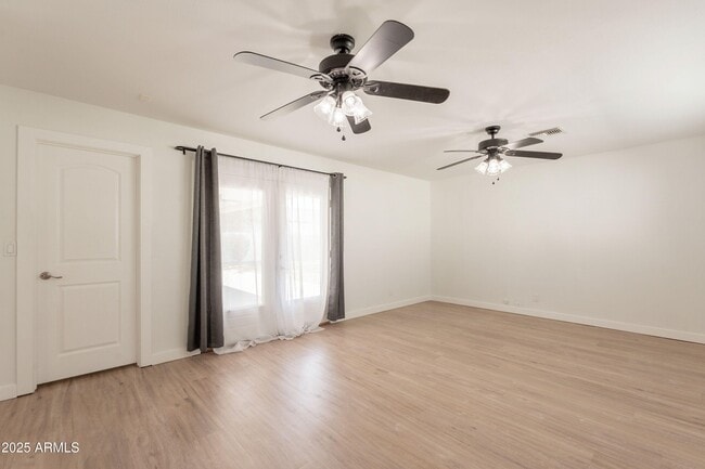 Building Photo - 6808 E Loma Land Dr