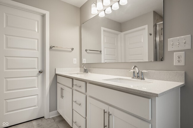 Building Photo - 305 Fairfax Way