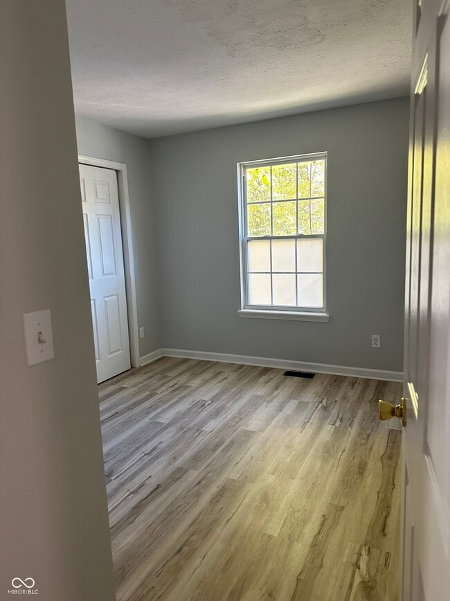 Building Photo - 4047 Byram Ave