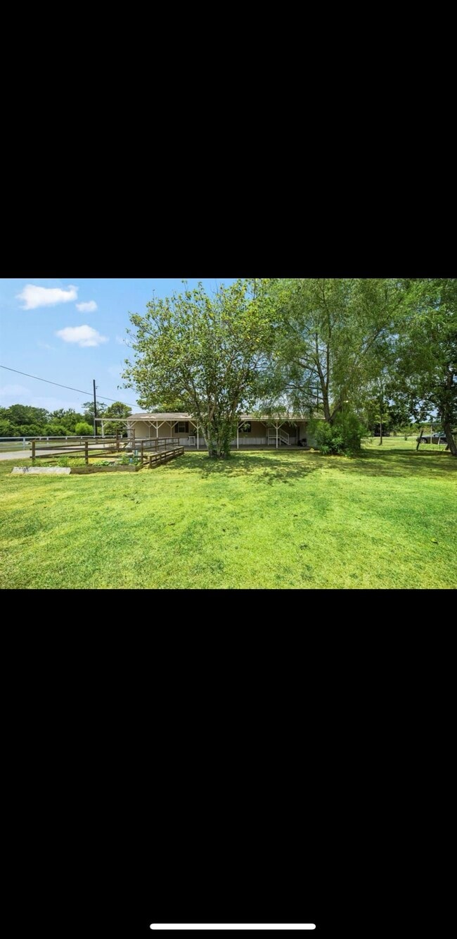 Building Photo - 4018 Krampota Ln