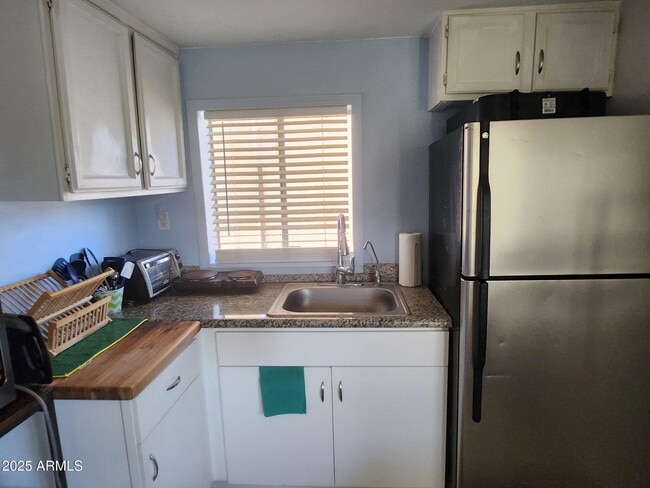 Building Photo - 2507 E Campo Bello Dr