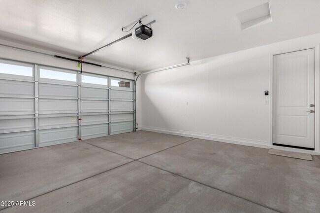 Building Photo - 24080 N 162nd Ln