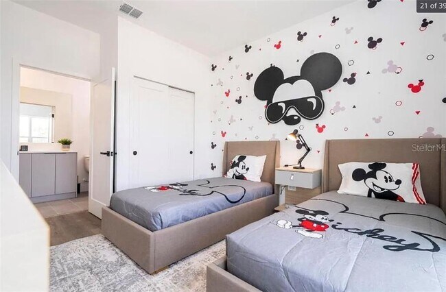 Building Photo - 9120 Boracay Ct