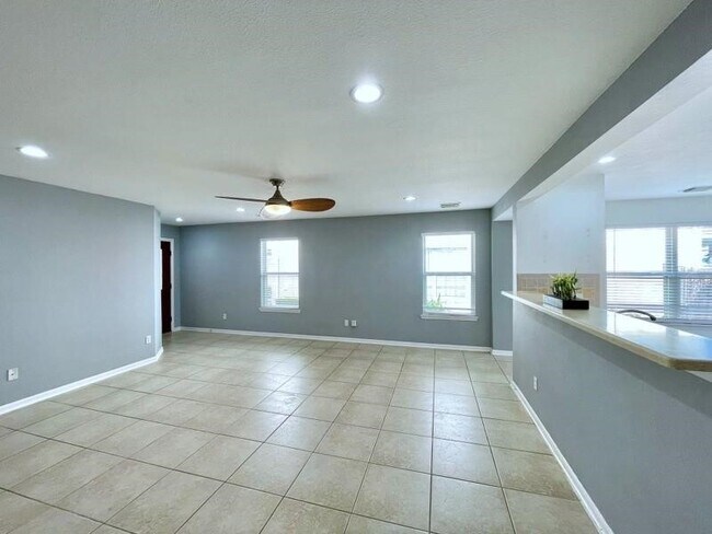 Building Photo - 14003 Prosperity Ridge Dr