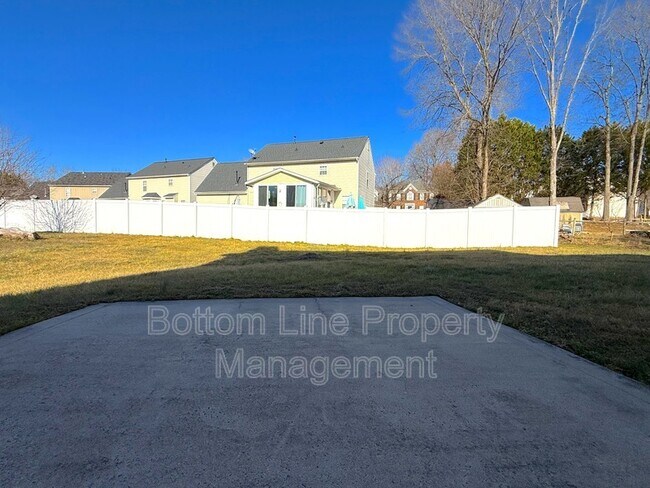 Building Photo - 8821 Cameron Spring Rd