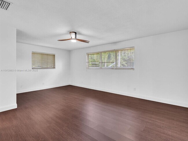 Building Photo - 4500 SW 42nd Terrace