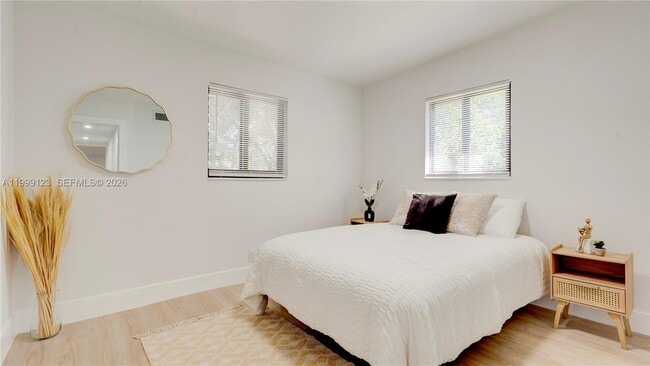 Building Photo - 2736 NW 21st Ave