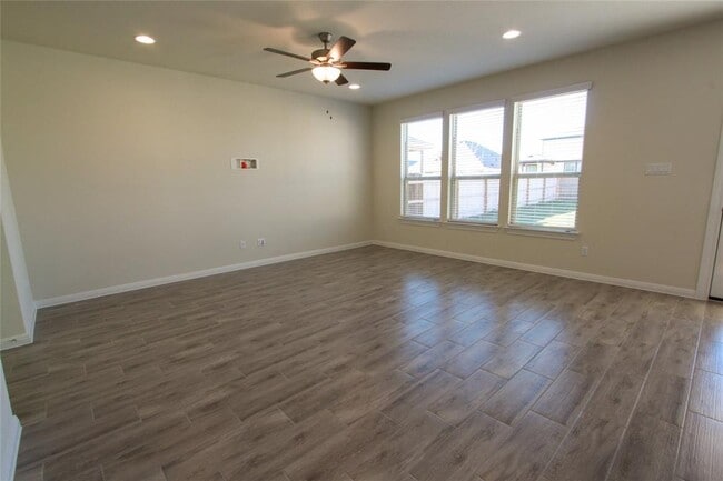 Building Photo - 17004 Alturas Ave