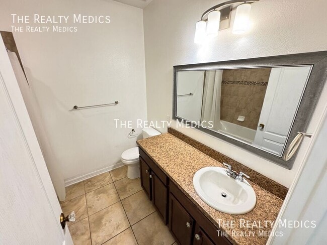 Building Photo - 308 Blue Cypress Dr