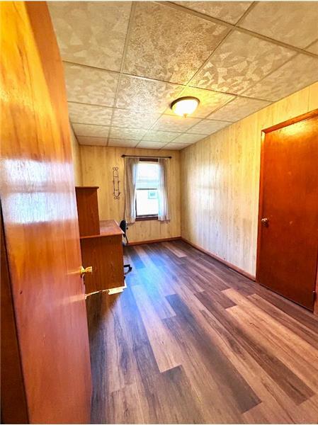 Building Photo - 828 Cove Rd