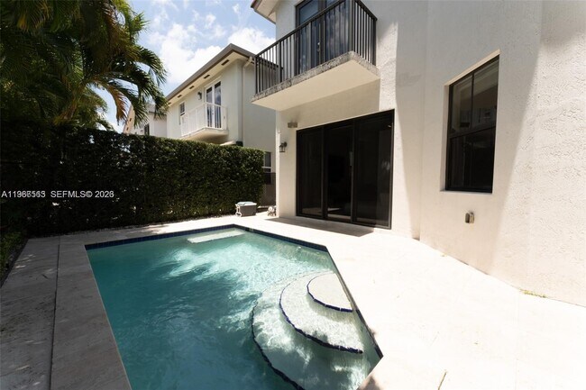 Building Photo - 10560 NW 69th Terrace