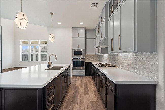 Building Photo - 20700 Matts Cove