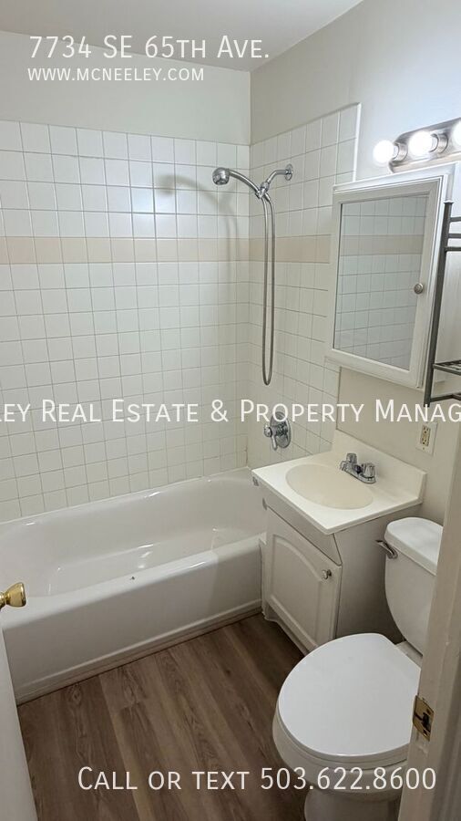 Building Photo - 7734 SE 65th Ave