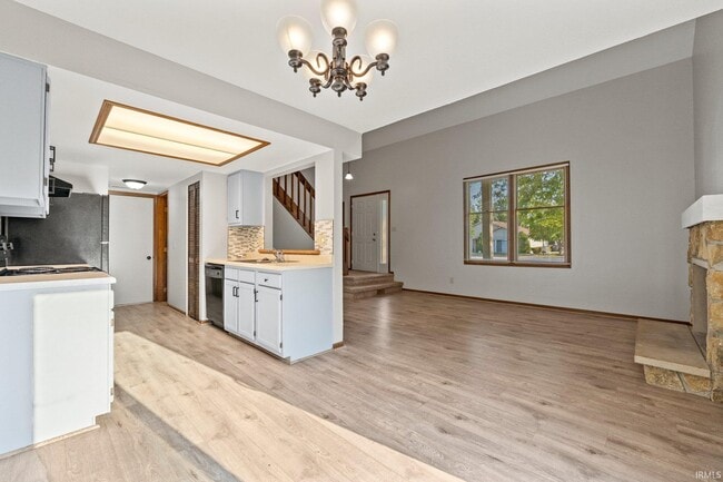 Building Photo - 6104 Crofton Dr