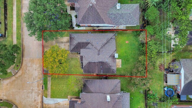 Building Photo - 1502 Brook Grove Dr