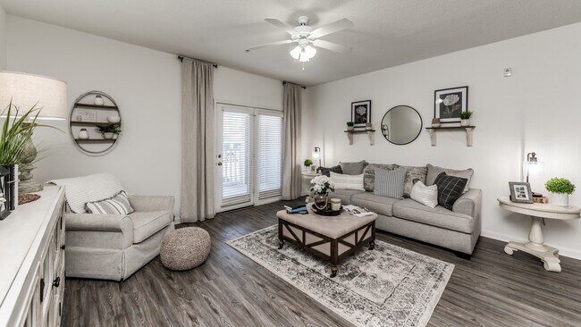 Building Photo - Luxury Living in Spring! 2/2 Apt ~
