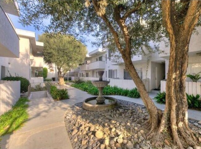 Building Photo - 2852 Sawtelle Blvd