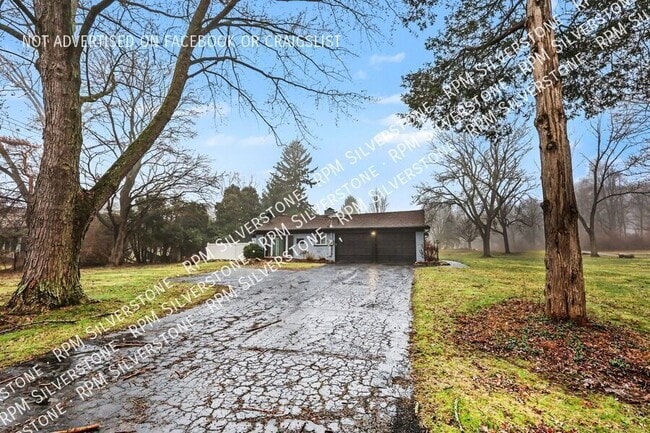 Building Photo - 2839 W Avon Rd