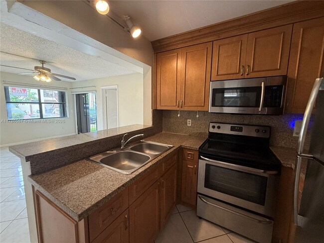 Building Photo - 6555 W 26th Dr
