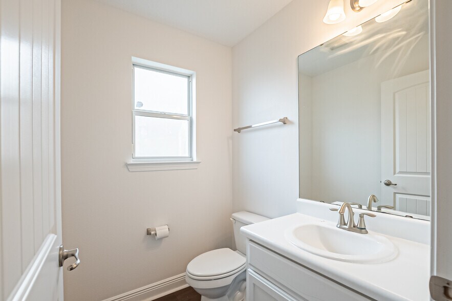 Building Photo - 3786 Weatherstone Cir